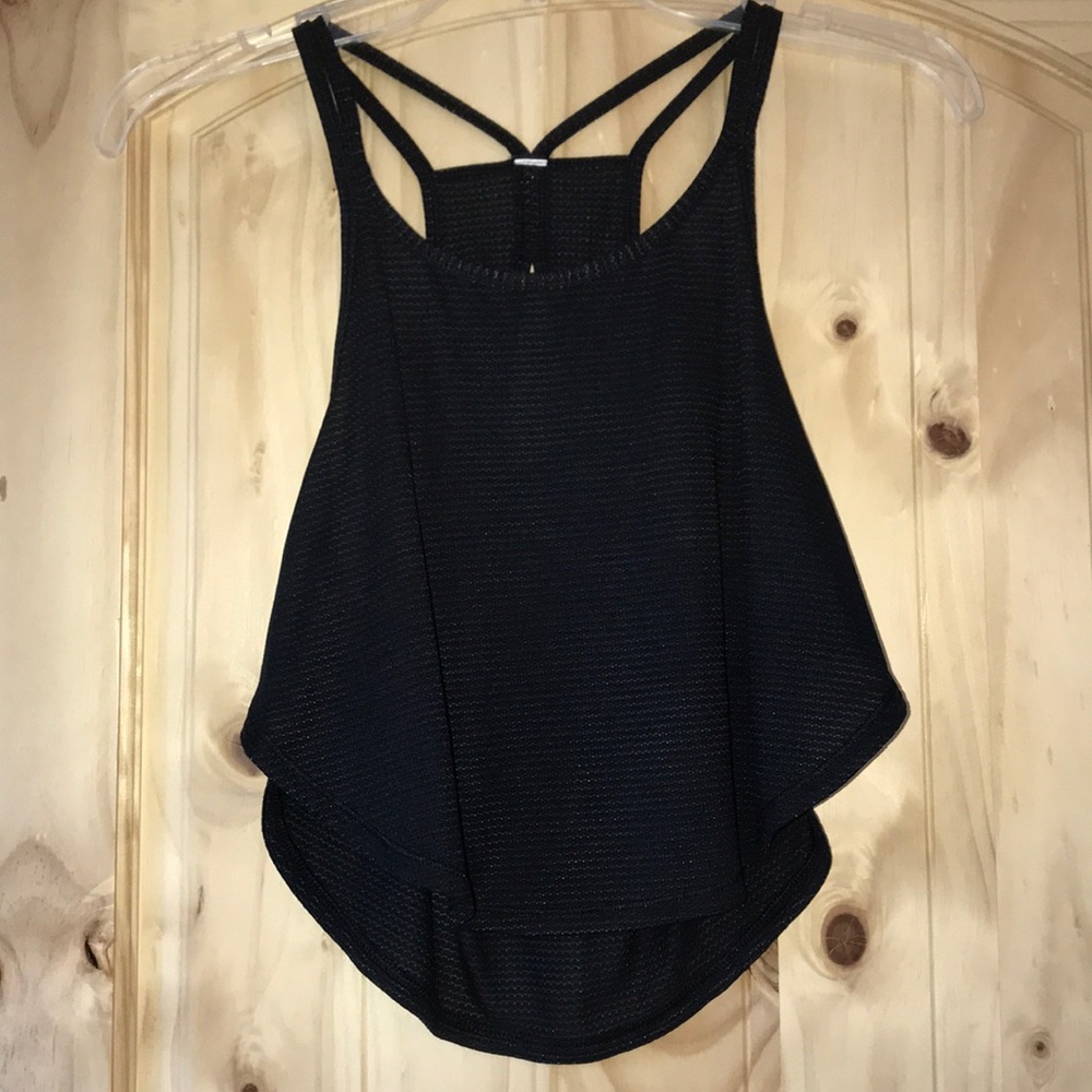 Lululemon flowy crop tank